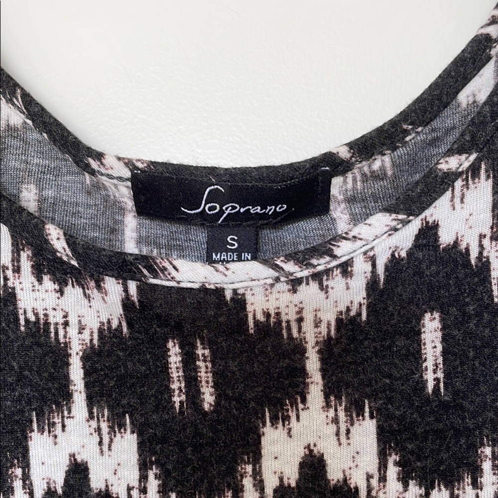 💫Patterned Crop Tank Top Small - Picture 3 of 5